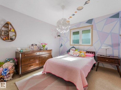 8723 207 Street Nw, Edmonton, AB - Indoor Photo Showing Bedroom