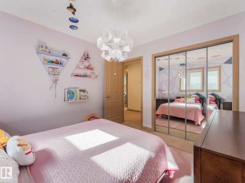 8723 207 Street Nw, Edmonton, AB - Indoor Photo Showing Bedroom