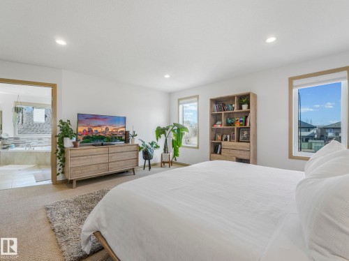 8723 207 Street Nw, Edmonton, AB - Indoor Photo Showing Bedroom