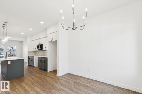 1605 210A Street, Edmonton, AB - Indoor Photo Showing Kitchen