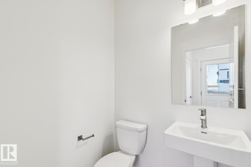 1605 210A Street, Edmonton, AB - Indoor Photo Showing Bathroom