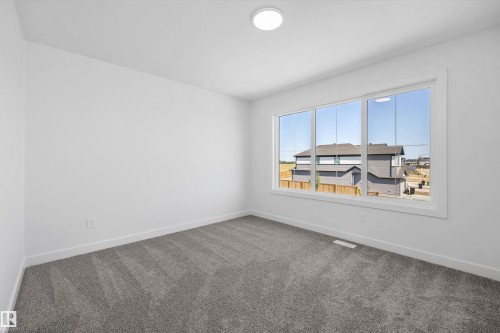 1605 210A Street Nw, Edmonton, AB 