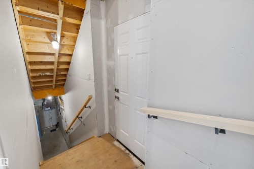 1605 210A Street Nw, Edmonton, AB 