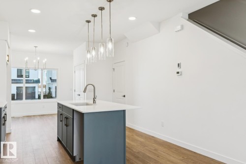 1605 210A Street, Edmonton, AB - Indoor Photo Showing Kitchen With Upgraded Kitchen