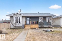 5208 55 Avenue Mundare, AB T0B 3H0