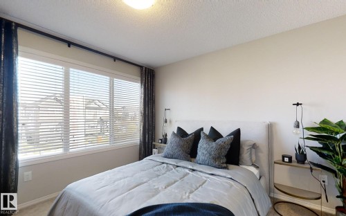 1609 210A Street, Edmonton, AB - Indoor Photo Showing Bedroom