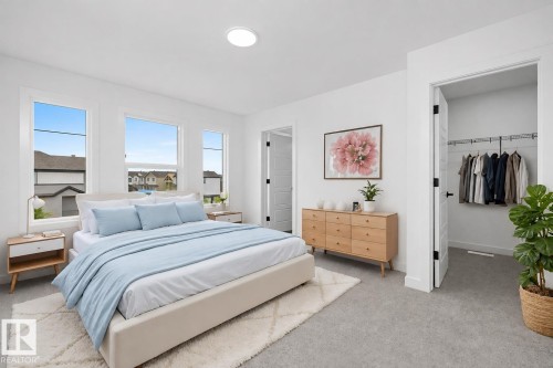 1613 210A Street Nw, Edmonton, AB - Indoor Photo Showing Bedroom