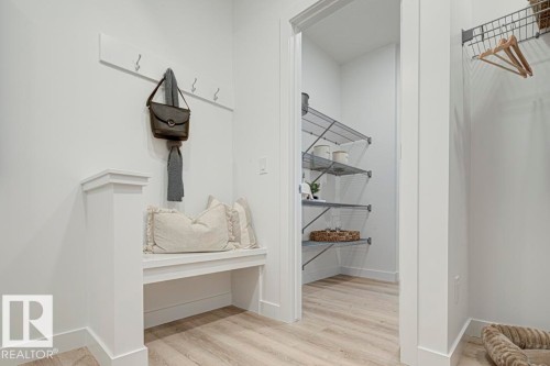 20739 40 Avenue, Edmonton, AB - Indoor