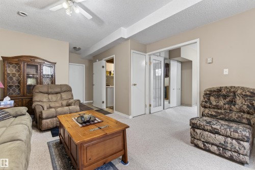 6111 53 Avenue, Cold Lake, AB - Indoor Photo Showing Living Room