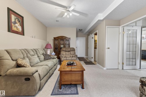 6111 53 Avenue, Cold Lake, AB - Indoor Photo Showing Living Room