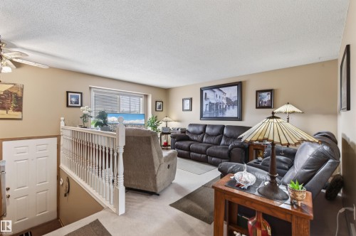 6111 53 Avenue, Cold Lake, AB - Indoor