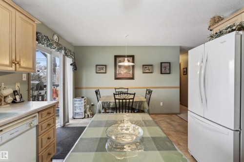6111 53 Avenue, Cold Lake, AB - Indoor