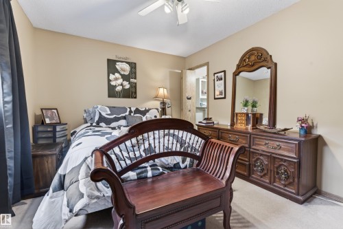 6111 53 Avenue, Cold Lake, AB - Indoor Photo Showing Dining Room