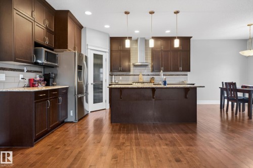 11732 18 Avenue, Edmonton, AB - Indoor Photo Showing Kitchen With Upgraded Kitchen