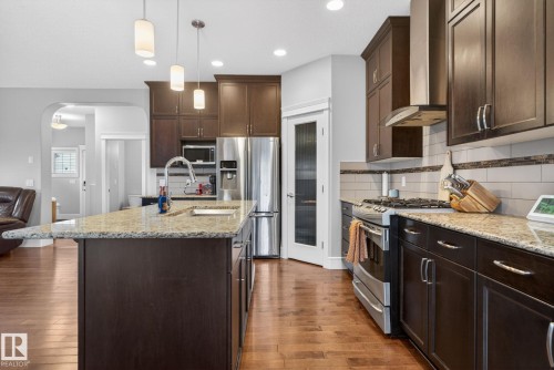 11732 18 Avenue, Edmonton, AB - Indoor Photo Showing Kitchen With Upgraded Kitchen