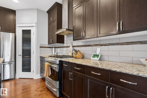 11732 18 Avenue, Edmonton, AB - Indoor Photo Showing Kitchen With Upgraded Kitchen