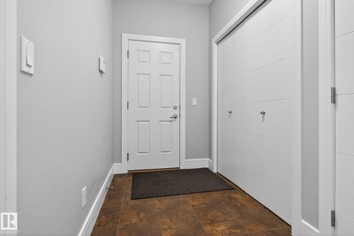 11732 18 Avenue, Edmonton, AB - Indoor Photo Showing Other Room