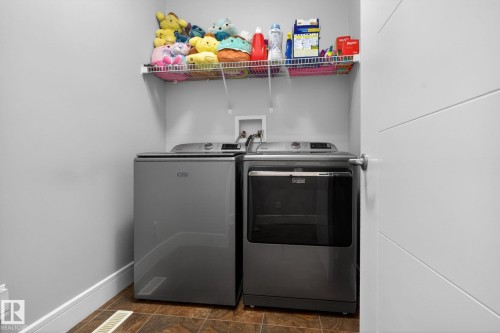 11732 18 Avenue, Edmonton, AB - Indoor Photo Showing Laundry Room