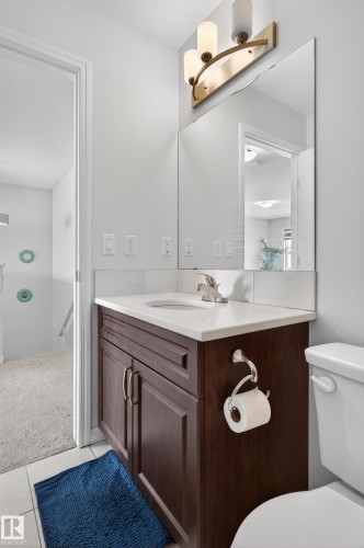 5242 23 Avenue, Edmonton, AB - Indoor Photo Showing Bathroom