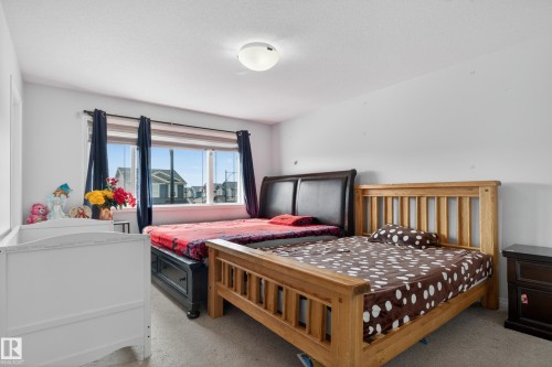 5242 23 Avenue, Edmonton, AB - Indoor Photo Showing Bedroom