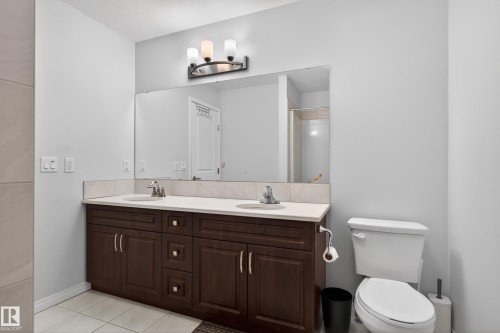 5242 23 Avenue, Edmonton, AB - Indoor Photo Showing Bathroom