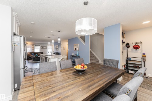 2051 Graydon Hill Crescent, Edmonton, AB - Indoor Photo Showing Dining Room