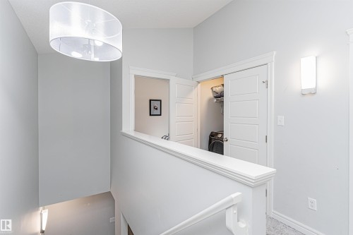 2051 Graydon Hill Crescent, Edmonton, AB - Indoor