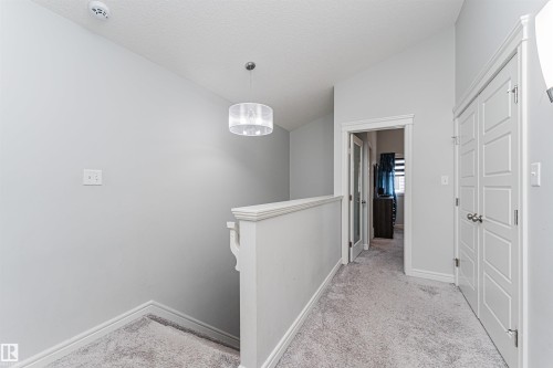 2051 Graydon Hill Crescent, Edmonton, AB - Indoor Photo Showing Other Room