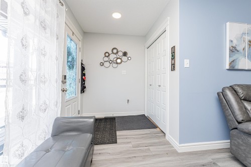 2051 Graydon Hill Crescent, Edmonton, AB - Indoor Photo Showing Other Room