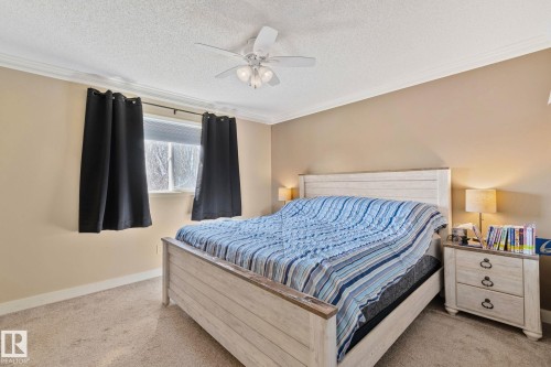 13817 131A Avenue, Edmonton, AB - Indoor Photo Showing Bedroom