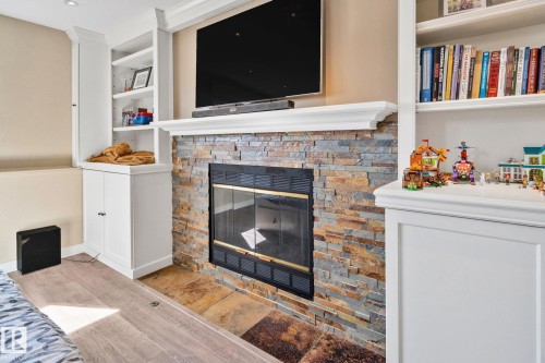 13817 131A Avenue, Edmonton, AB - Indoor With Fireplace