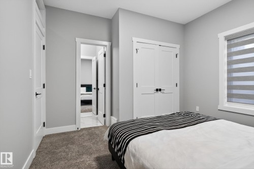 1815 17 Avenue, Edmonton, AB - Indoor Photo Showing Bedroom