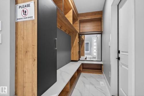 1815 17 Avenue, Edmonton, AB - Indoor Photo Showing Other Room