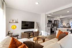 1199 KESWICK Drive  Edmonton, AB T6W 4J5