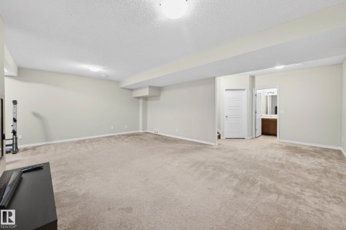 3233 21A Avenue, Edmonton, AB - Indoor