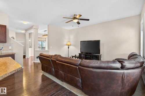 3233 21A Avenue, Edmonton, AB - Indoor Photo Showing Living Room