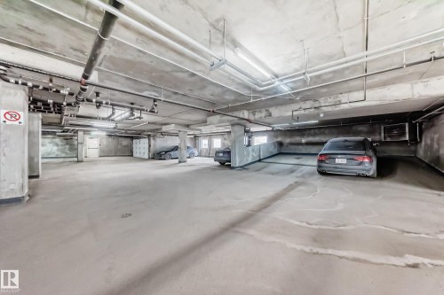 1003 9707 105 Street, Edmonton, AB - Indoor Photo Showing Garage