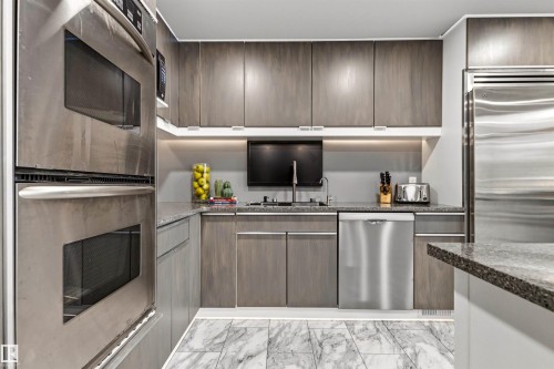 46 Hillcrest Place, St. Albert, AB - Indoor Photo Showing Kitchen