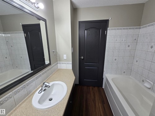 4101 South Park Drive, Leduc, AB - Indoor Photo Showing Bathroom