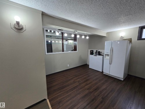 4101 South Park Drive, Leduc, AB - Indoor