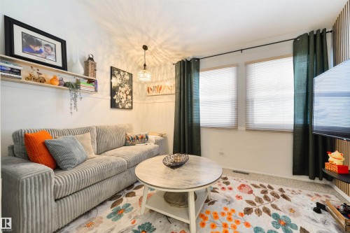 50 Grandview Ridge, St. Albert, AB - Indoor Photo Showing Living Room