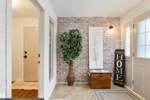 50 Grandview Ridge, St. Albert, AB - Indoor Photo Showing Other Room