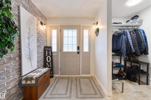 50 Grandview Ridge, St. Albert, AB - Indoor