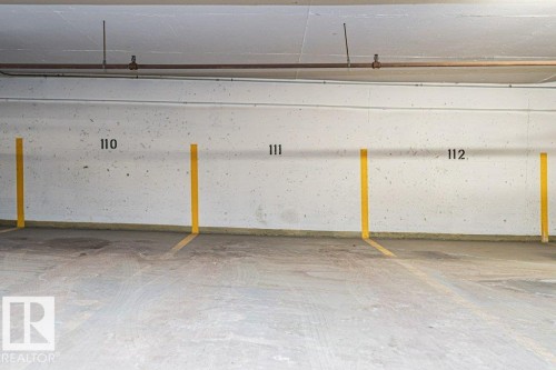 1603 11027 87 Avenue, Edmonton, AB - Indoor Photo Showing Garage