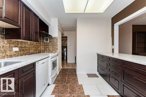 1603 11027 87 Avenue, Edmonton, AB - Indoor Photo Showing Kitchen