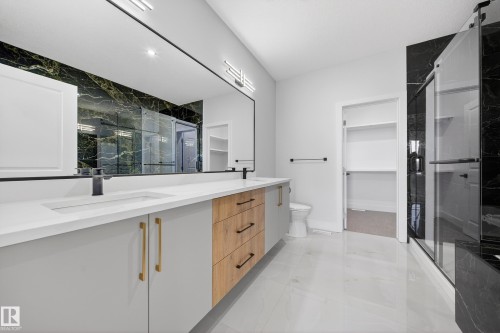 461 Crystal Creek Link, Leduc, AB - Indoor Photo Showing Bathroom