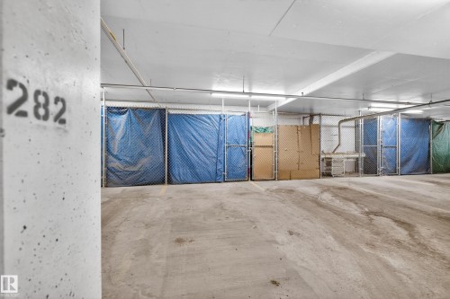 413 10530 56 Avenue, Edmonton, AB - Indoor Photo Showing Garage