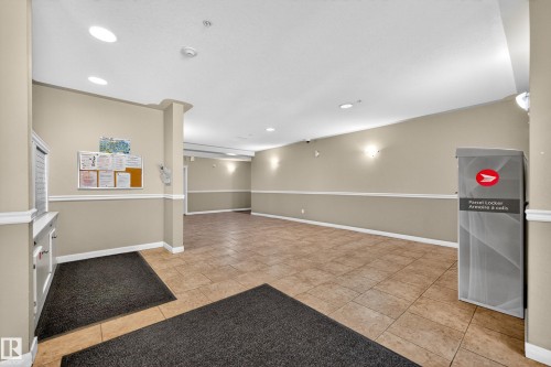 413 10530 56 Avenue, Edmonton, AB - Indoor Photo Showing Other Room