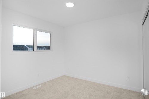 22903 80 Avenue, Edmonton, AB - Indoor Photo Showing Other Room