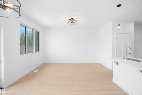 8719 183 Avenue, Edmonton, AB - Indoor Photo Showing Other Room